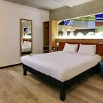 Ibis Styles Napoleon