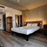 Готель Ibis Styles Napoleon 3*