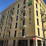 Готель Ibis Styles Napoleon