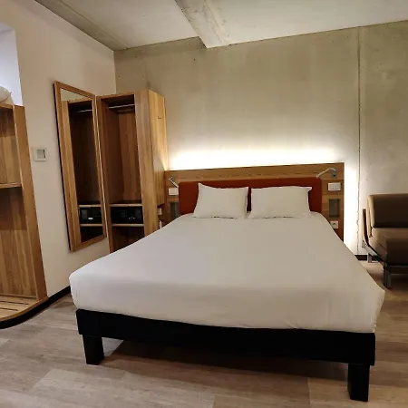 Ibis Styles Napoleon 3* Ajaccio (Corsica)