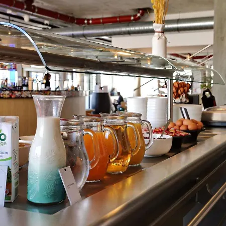 Ibis Styles Napoleon Hotel
