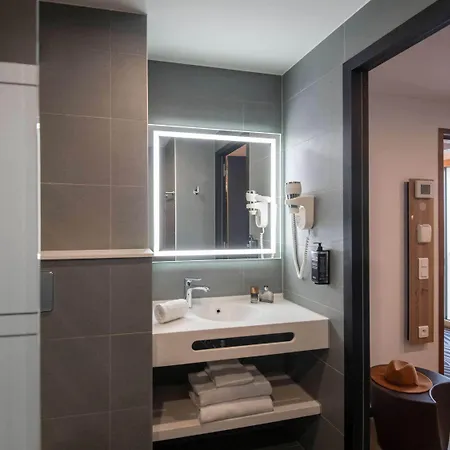 Ibis Styles Napoleon Отель 3*