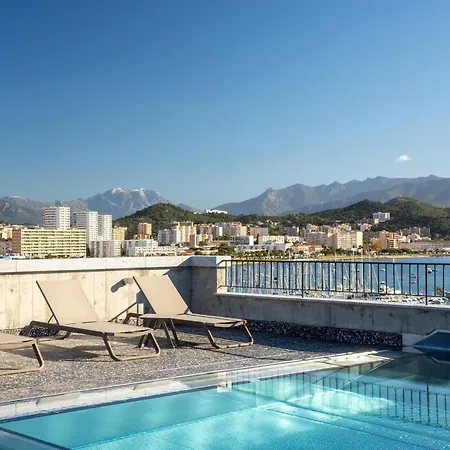 Ibis Styles Napoleon Hotell 3*