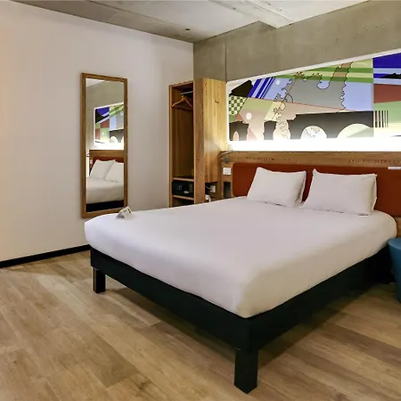 Ibis Styles Napoleon 3* 아작시오